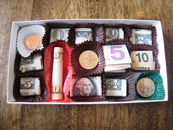 01-паричен подарък-сватба-кутия бонбони-пра-външен вид