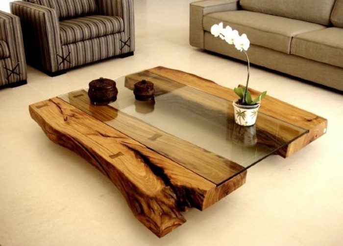1-DIY namještaja kreativno-wohnideen stol-o-drvo-i-staklo-sivo-kauč