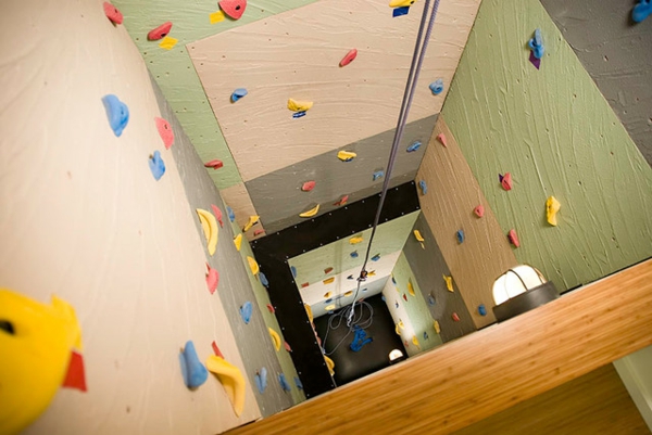 20-стена за катерене лифт вал в nursery-