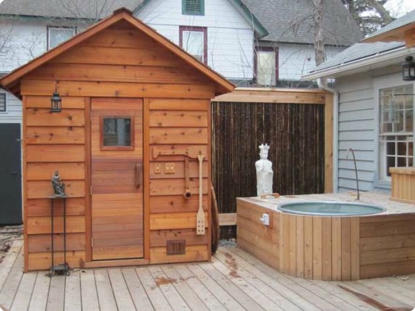 Jardín Sauna de madera y agua