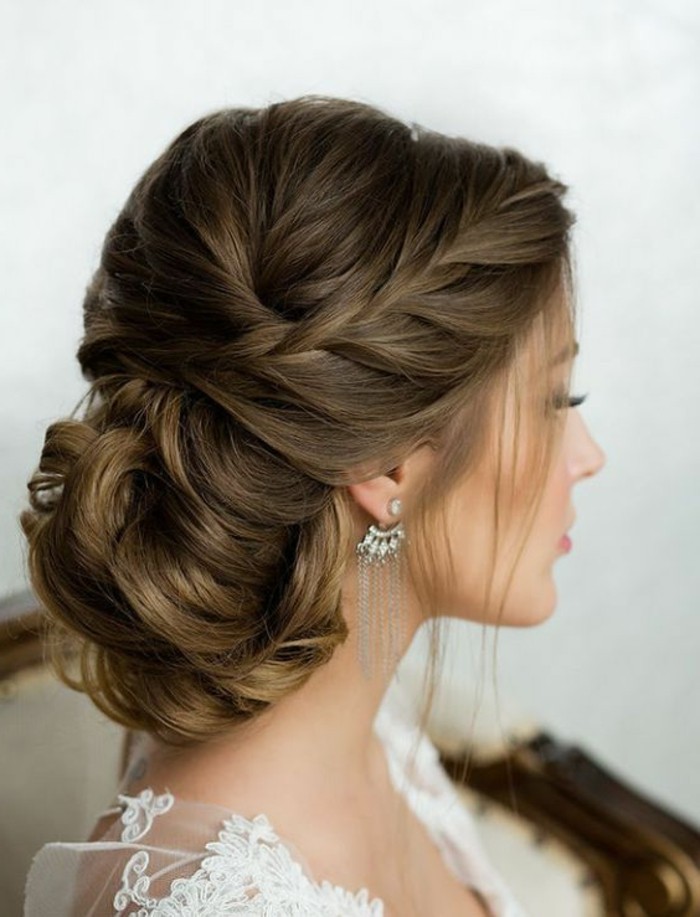 6-női frizurák magas haj barna haj esküvői frizura Bride ezüst fülbevaló