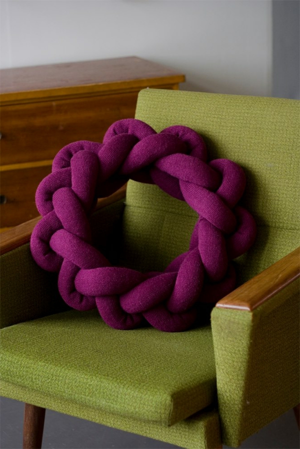 Purple кръгла седалка възглавница.
