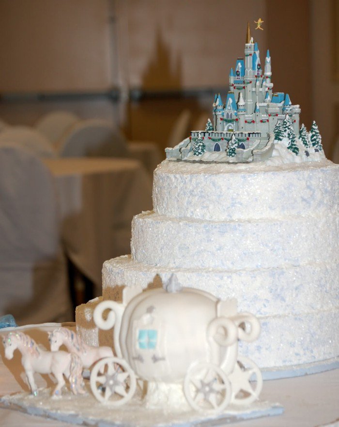 7 сватбена торта, вдъхновена от по история за Пепеляшка