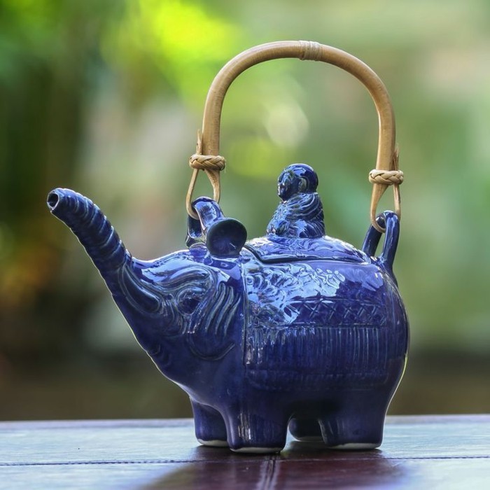 Idées cadeaux inhabituelles Teapot avec éléphants