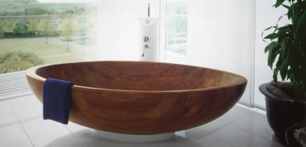 Baño Bañera de madera en el baño