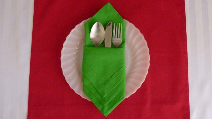 廷克与 - 餐巾纸 - 在 - 绿色