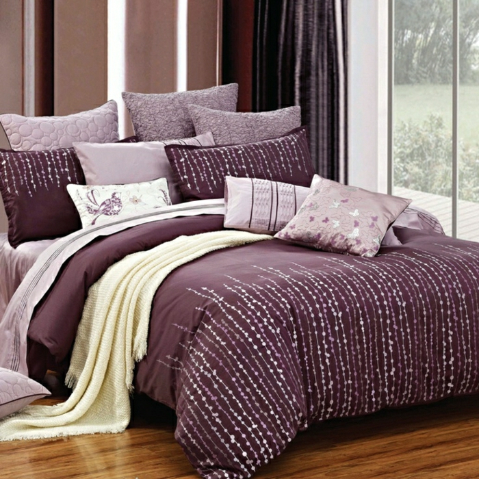 Постелки лилаво възглавница-одеяло-лилава завеса