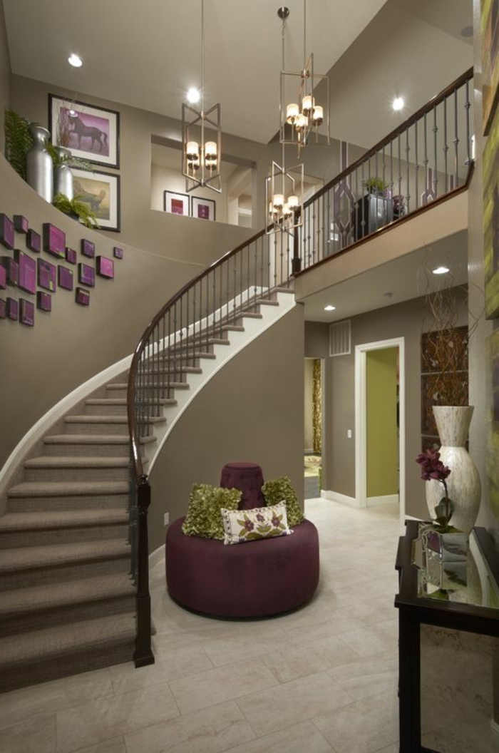 Stairway szürke és lila színkombinációban