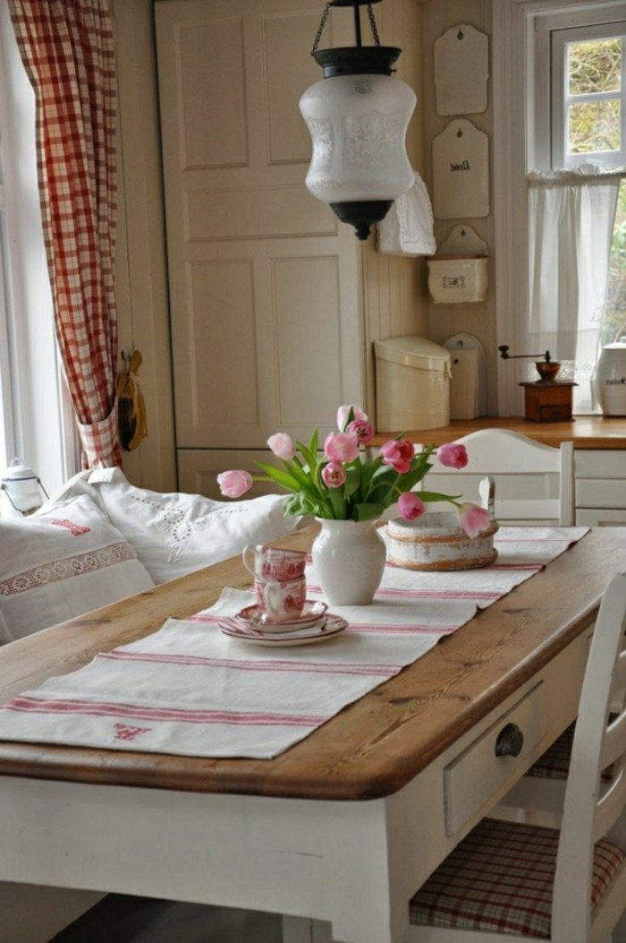 Ideas de decoración-para-el-primavera-rosa-tulipán-Tischdeko