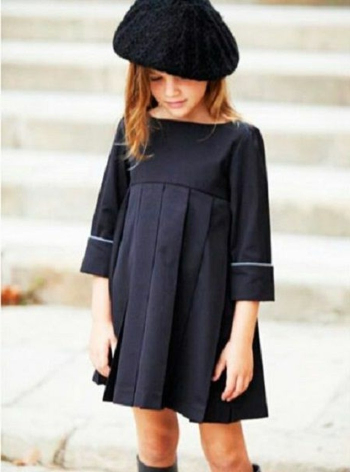 Ексклузивни Детска мода-а-черна рокля