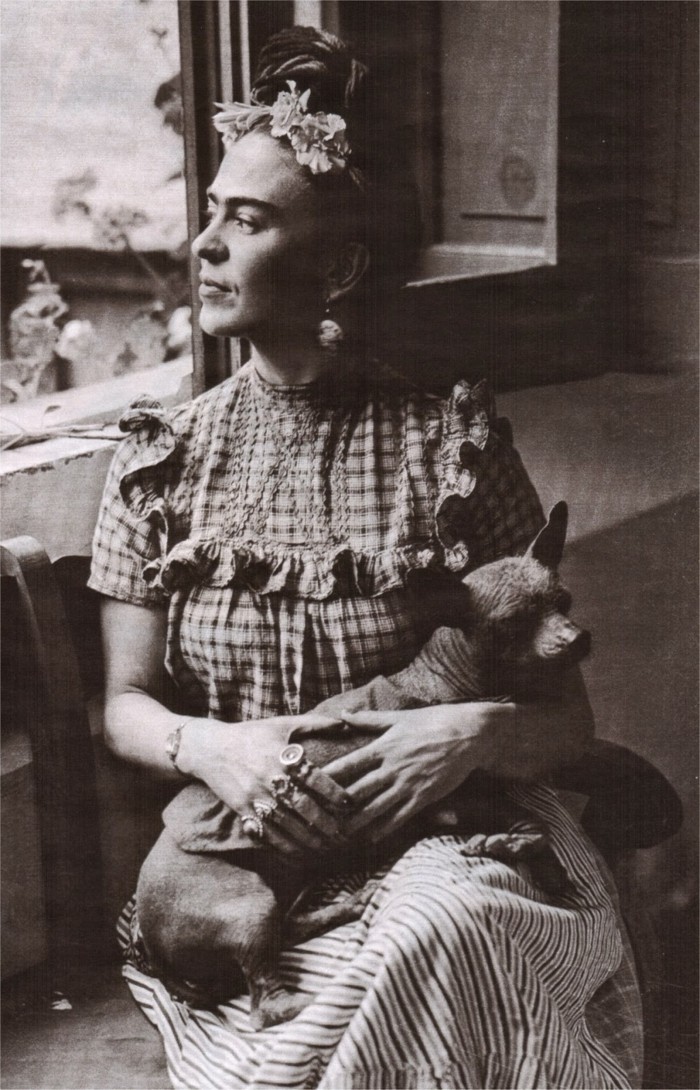 Frida-Kahlo-1930s-40s-the-dog