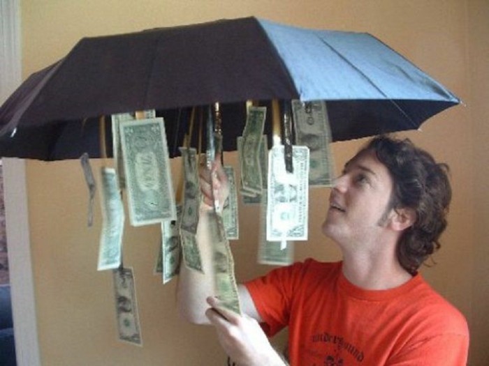 Pokloni-za-prvostupanjskog kišobran s novcem