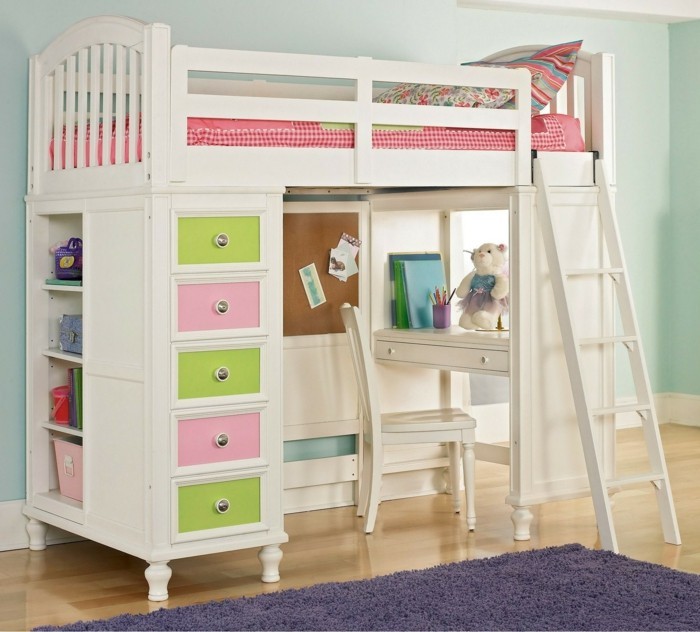 سرير بطابقين المتاحة للفتاة مع الملونة الأدراج