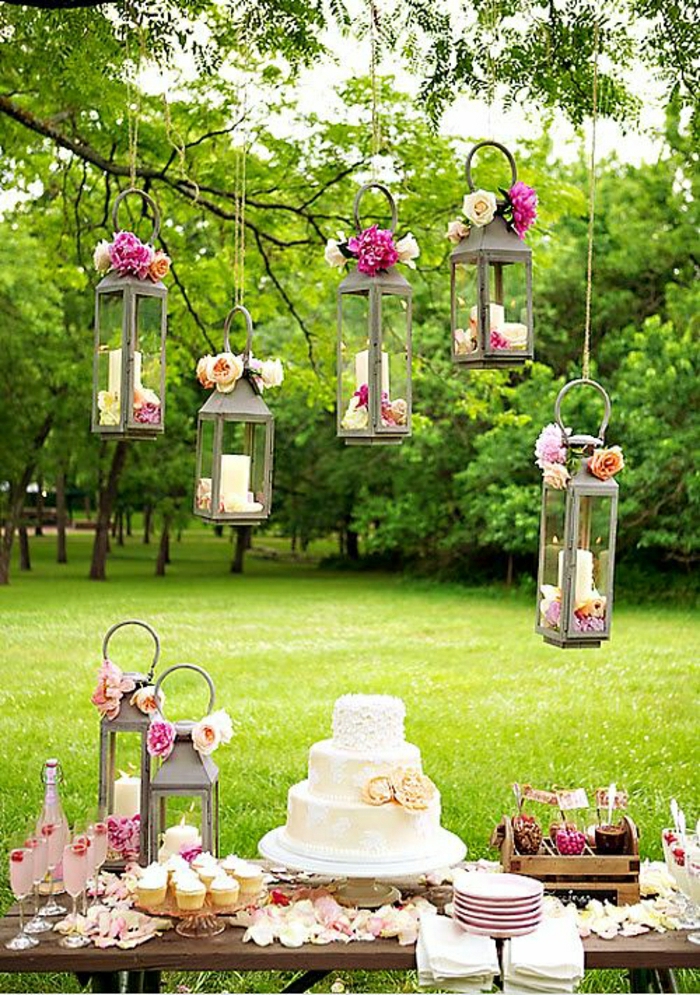 Сватбена декорация цветна градина Lantern свещи Pie чаши за вино тарталети