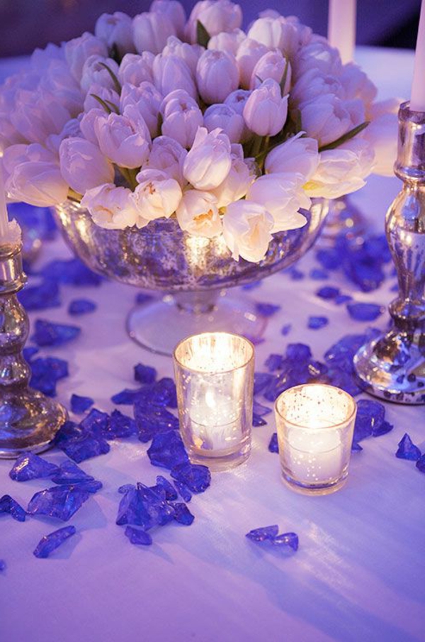 Hochzeitsdeko-púrpura-decoración de la mesa con tulipanes