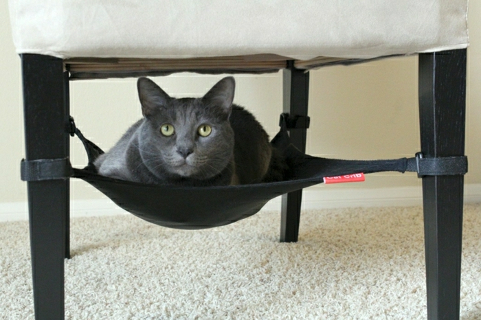 Стол-компактен Cat Хамак-черно-сиво-котка