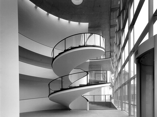 التصميم الداخلي الأفكار دوامة الدرج، مع والتصميم الأصلي