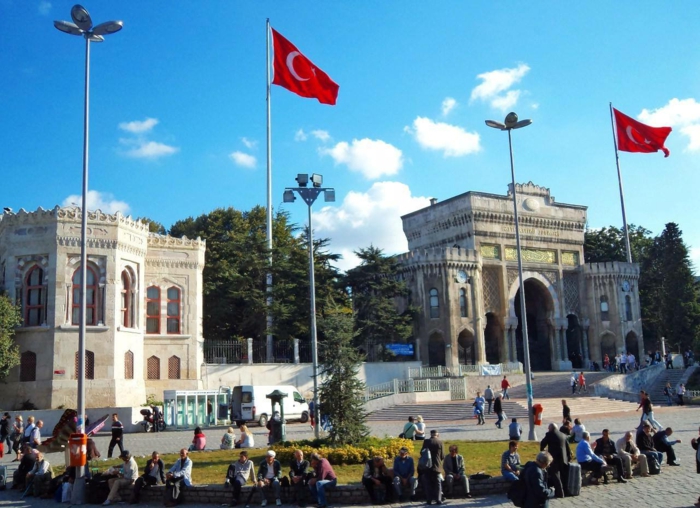 Istanbul Attractions Voyage Bayezid Place Le Nom Deux Sultans Ottomans