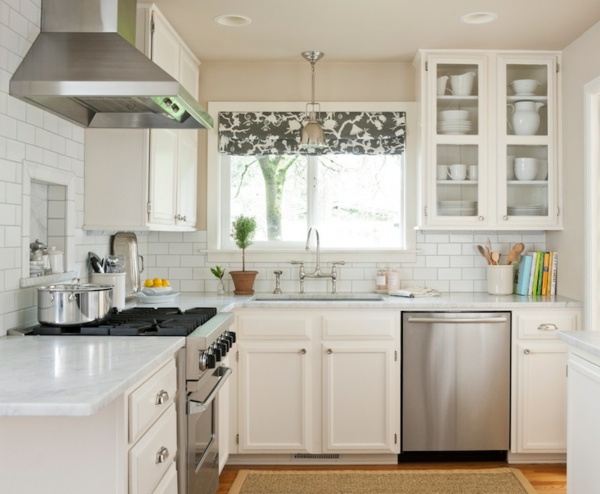 Кухня интериорен дизайн идея-с-красив цвят слонова кост