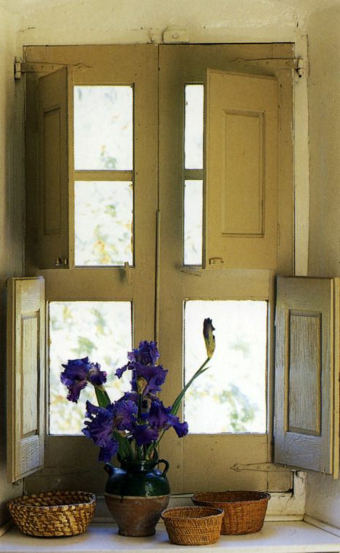 ventana de la cocina-crisol de la vendimia de flores tiendas antiguas