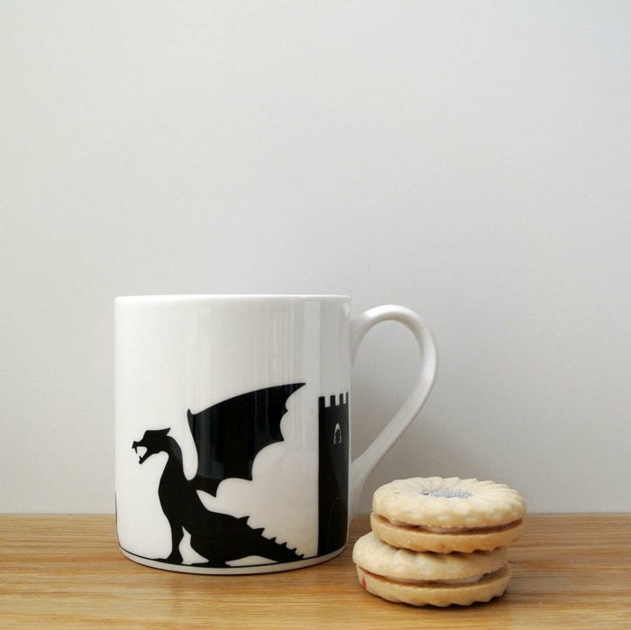 Чаша кафе за деца-с-дракон-рисунка
