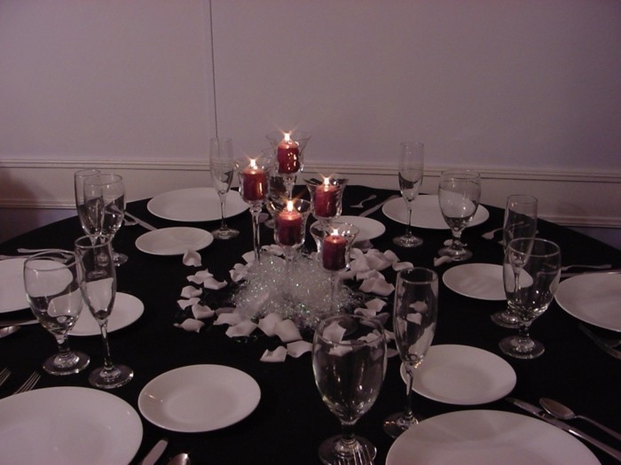 tabla de decoración de velas rojas-con-candela