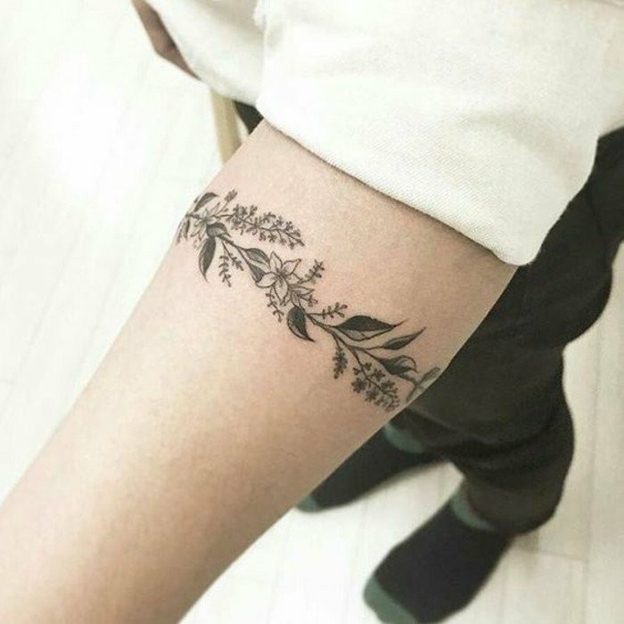 Mala tetovaže-sa uzorkom cvijeta