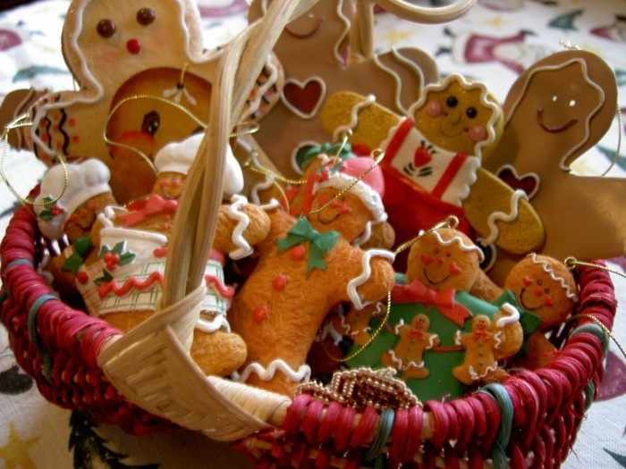 Καλάθι με τα cookies-για-Χριστούγεννα