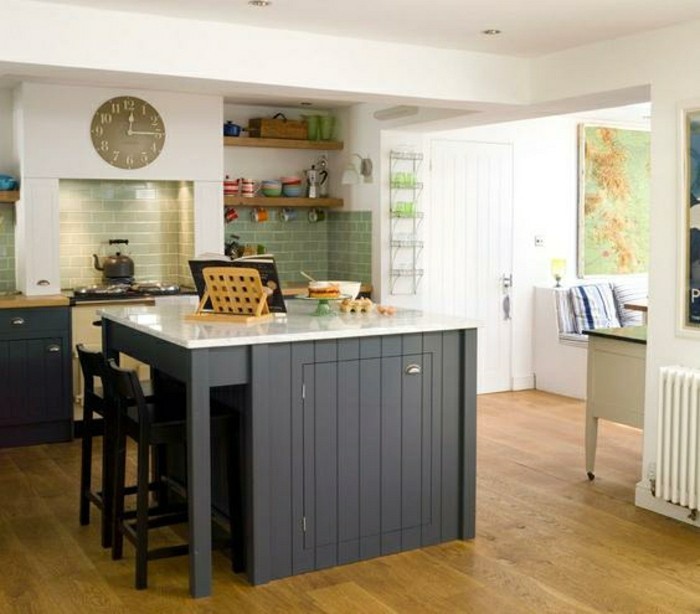 Kitchen Deco Ideas - con una cocina de planta abierta - con un gabinete negro en el medio