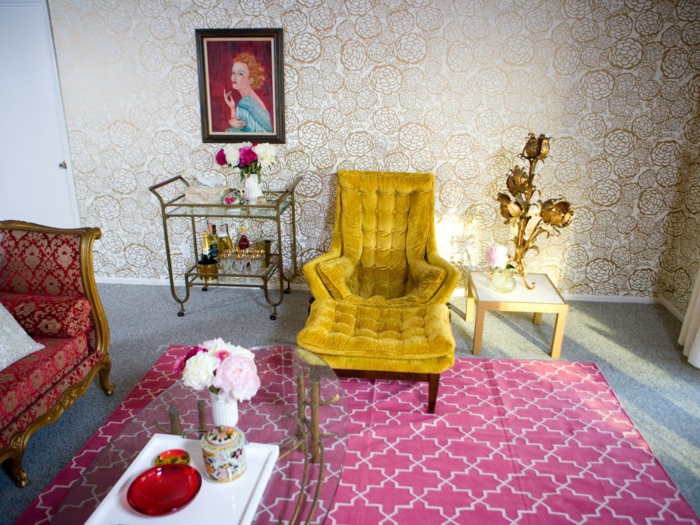 Namještaj-fini dizajn lijep tepih stakla kava stol umjetna i zlato dekorativni cvjetni retro tapete