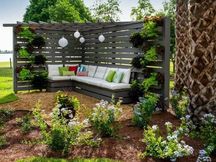 Mon beau-de-jardin avec pavillon-et Canapé d'angle