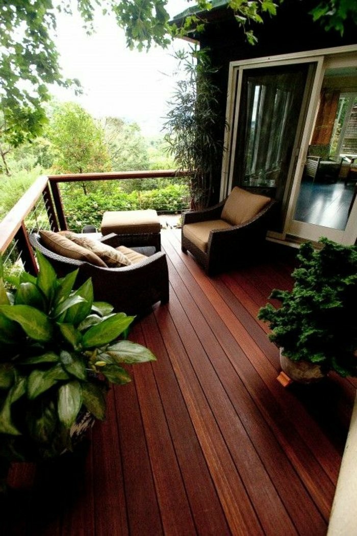 My-красива градина-и-тераса-с-дървени подови настилки