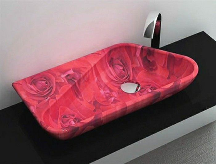 Moderni crveni model umivaonika