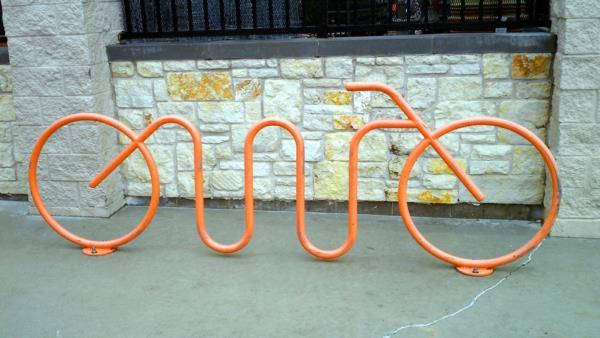 narančasta bicikala