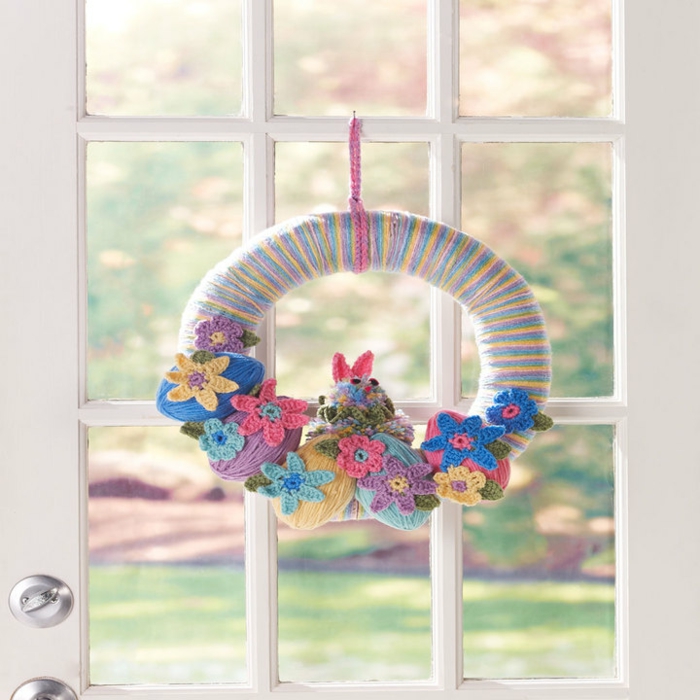 Décoration de fenêtre Couronne de Pâques coloré le design de l'appartement