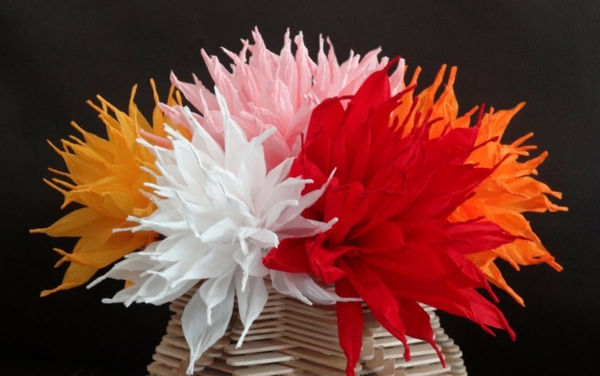 Flores de papel de madera creativo de vaso cambiar de tamaño