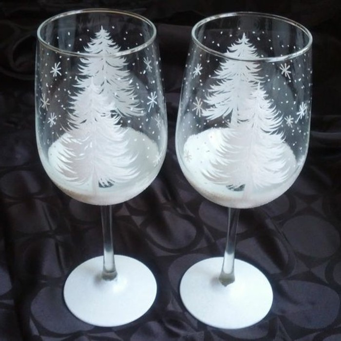 النبيذ الاحمر نظارات رسمت باليد مع فصل الشتاء الرسم-مناسبة-ب-Teelichthalter