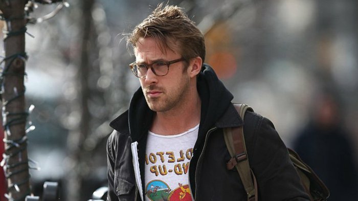 Ryan Gosling-musta-takki-symoatisches malli hornbrille