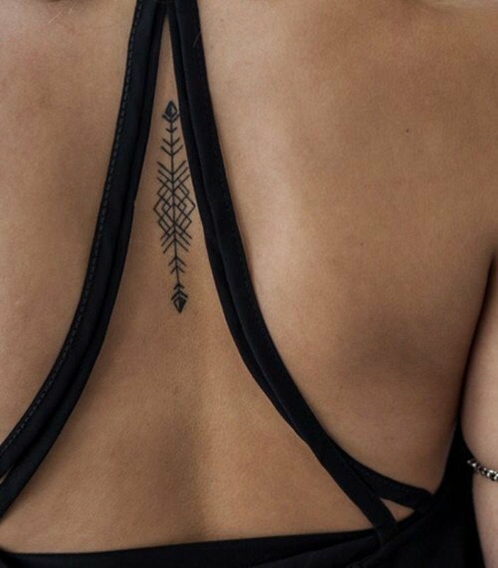 Szép tetoválás-with-absztrakt mintákat