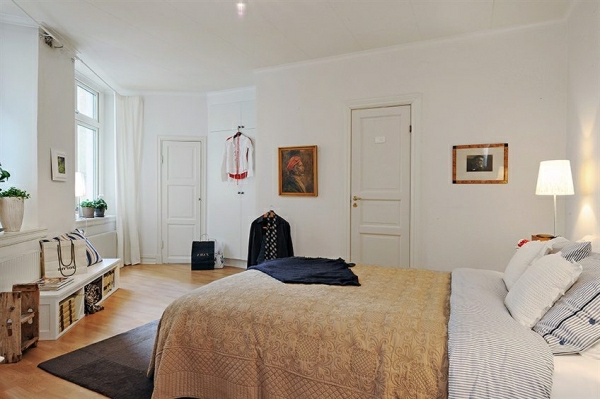 Tee makuuhuoneen skandinaaviseen tyyliin Klammoten-Hungen-on-the-seinät