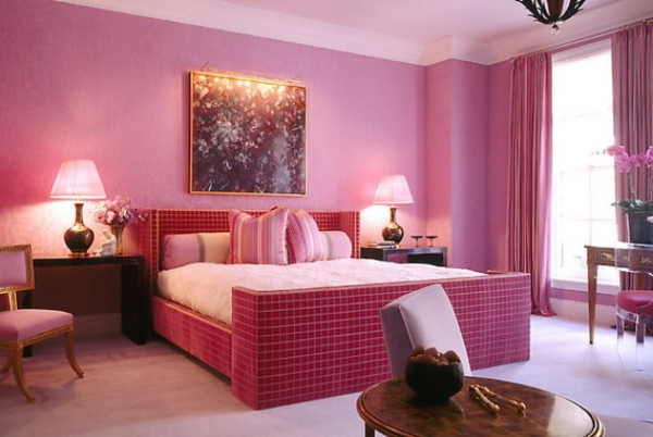 غرف نوم في الوردي الوردي الجدار