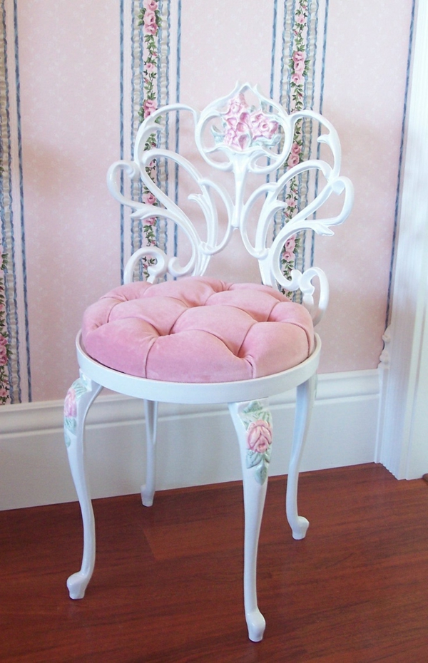 Hálószoba-in-pink színű, rózsaszín székre