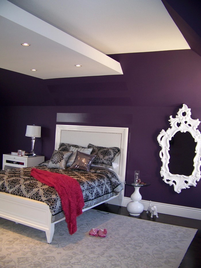 غرفة نوم والأرجواني-A-رائعة لالكاريزما
