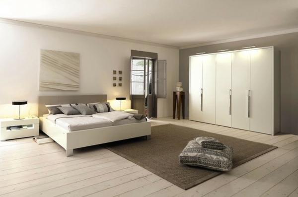 Спалня с-впечатляващ дизайн красив апартамент-с-паркет-пра-Wohnideen