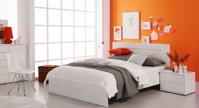 Спалня-оранжево-A-красив дизайн
