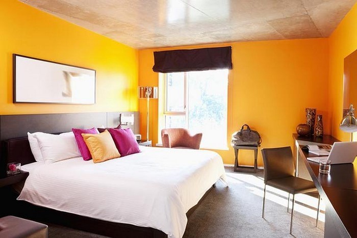 Спалня-оранжево-A-красива на решение
