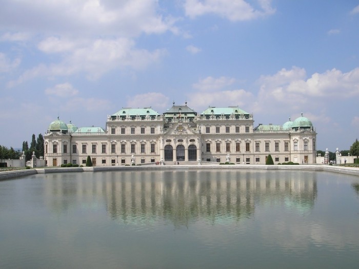 Замъкът Белведере във Виена Австрия-единствен-архитектура-барок