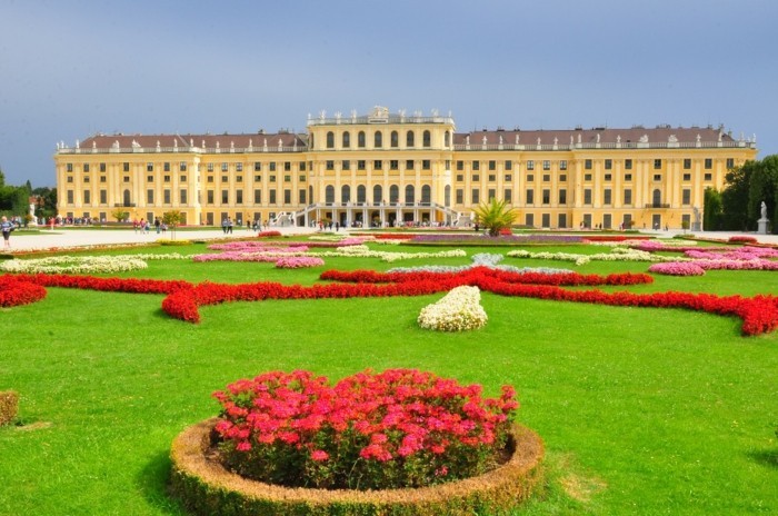 Castillo de Schönbrunn en Viena-Austria-arquitectura-barroco