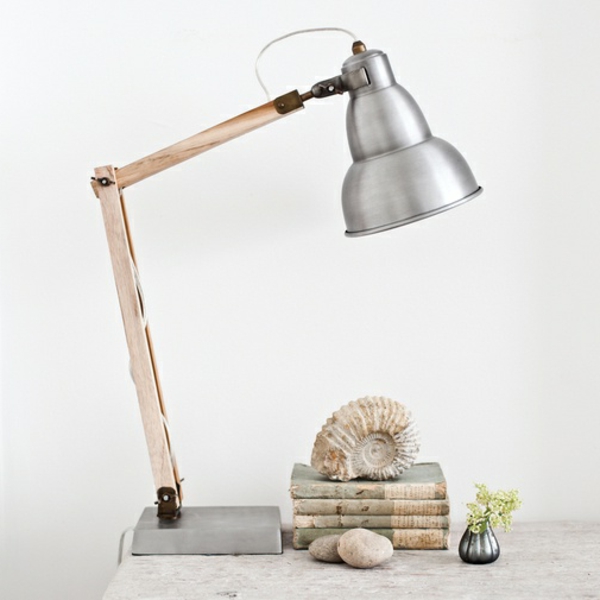 Lámpara de escritorio-de-madera-y-estaño-idea