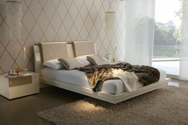 όμορφη Floating-κρεβάτι φωτεινό ξύλο